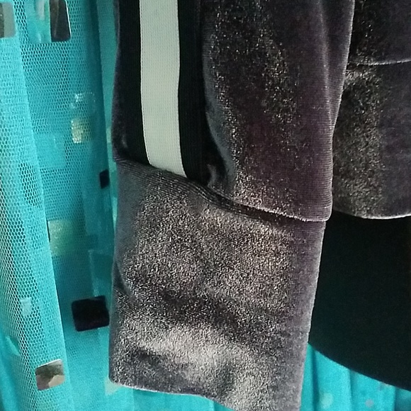 Xersion long sleeved top - Picture 7 of 8